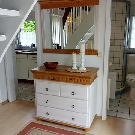 Ferienhaus Ringwall 70 *